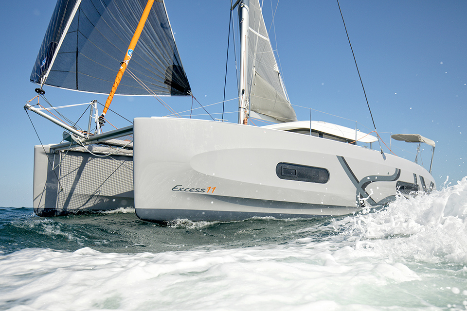 Cruising Catamaran Excess 11<br />
Come into the EXCESS world and explore perfectly designed catamarans inspired by racing for cruising pleasure.